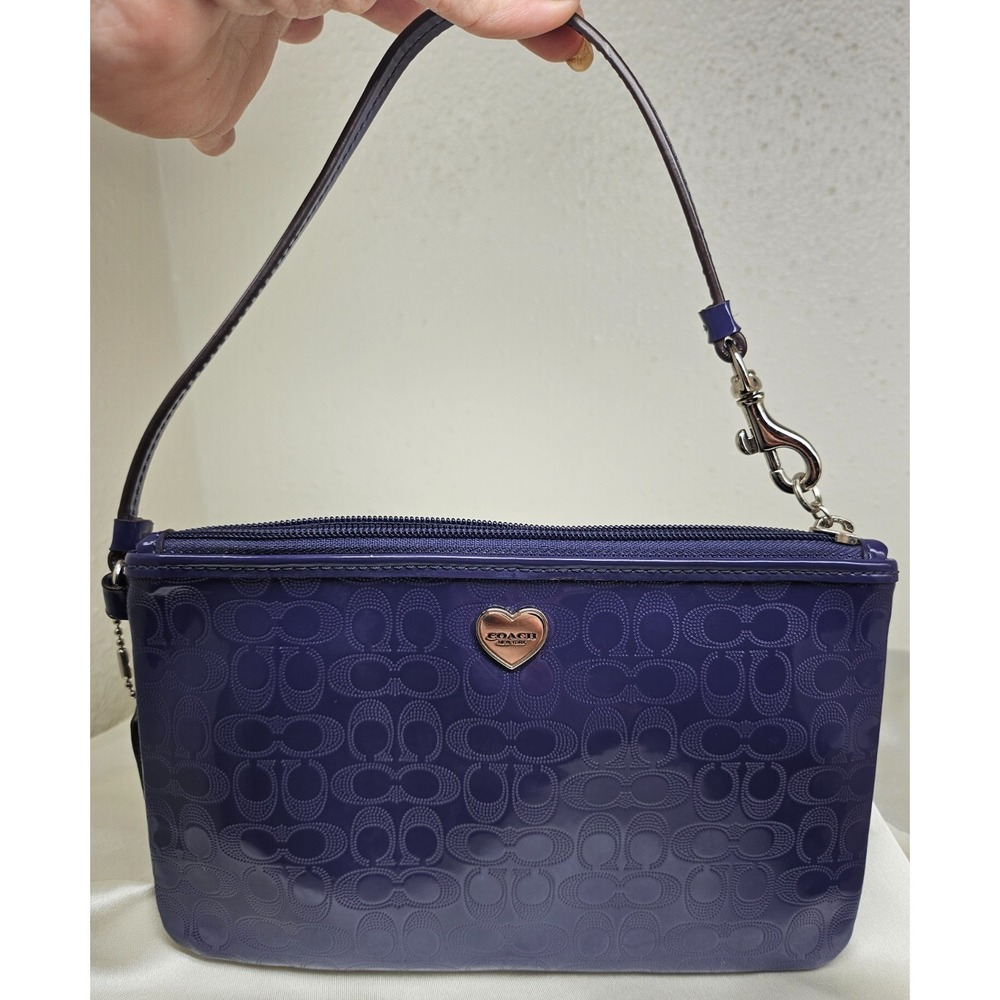 COACH Medium Size Purple Liquid Gloss Wristlet Bag Purse F51677
